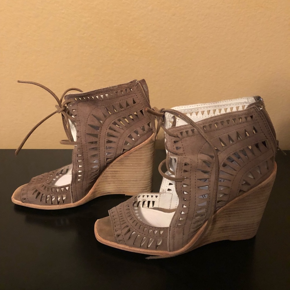 Jeffrey Campbell rodillo